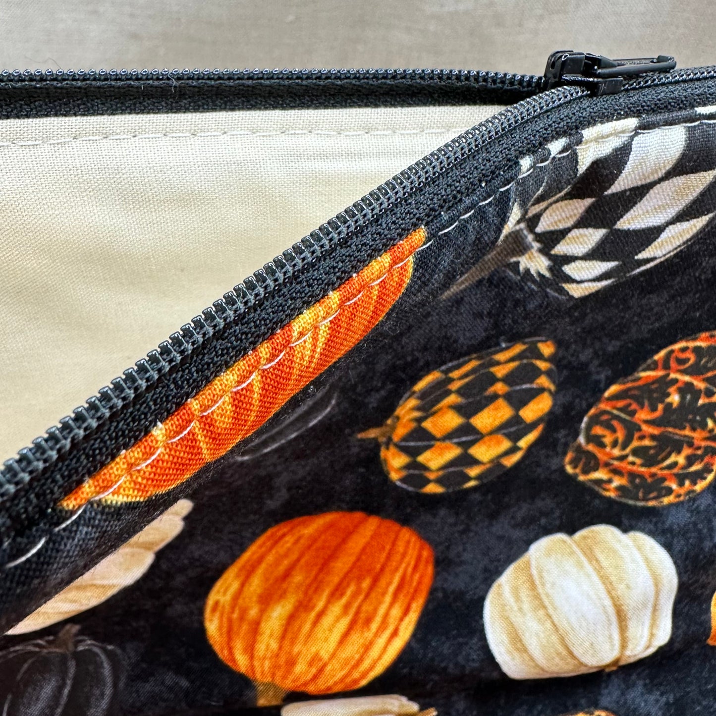 Patterned Pumpkins  - Project Bag with Coordinating Notions Pouch